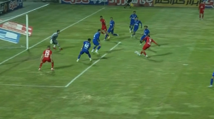 حمله خطرناک تراکتور مقابل استقلال خوزستان 