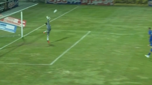 سیو تماشایی جواد کیا مقابل تراکتور