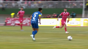 ضربه حردانی از کنار دروازه نیازمند به بیرون رفت