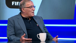 روشن: با کی بازی کنیم؟ کجا بازی کنیم؟