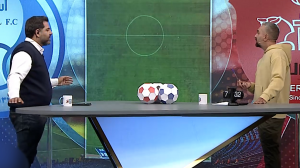 کنایه مجری به دربی کسل کننده و چمن بازی