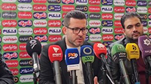 صفایی فرد: فرد البرز عملا عنوانی به نام میزبانی ندارد