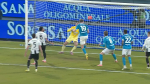 گل دوم ناپولی به یوونتوس توسط هویلوند