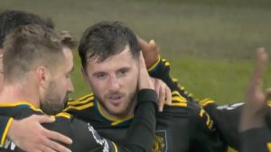 گل سوم منچستریونایتد به ولورهمپتون (مونت)