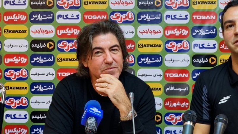 ساپینتو: اگر بتوانم به تیم ملی ایران برای بازی با پرتغال کمک می‌کنم