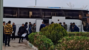 ورود گل‌گهر - شمس آذر به ورزشگاه سردار آزادگان