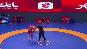 واکنش ها به پرتاب بطری در مسابقات کشتی!