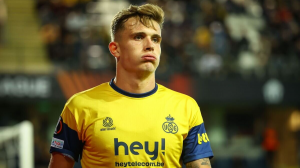 ماجرای نسبت دنیس اکرت و بازیگر معروف تلویزیون ایران 