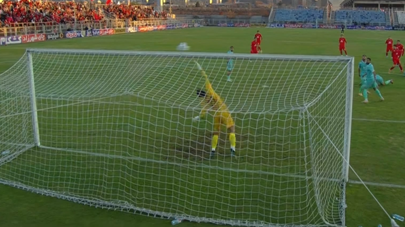 ضربه تماشایی هاشم‌نژاد به تیر دروازه برخورد کرد