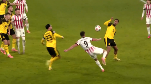 سوپر گل هولر؛ گل اول فرایبورگ به دورتموند