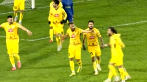 گل سوم فجر سپاسی به ملوان (اسماعیلی)