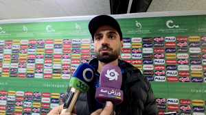 علی طاهران خطاب به خیابانی: همین فوتبالیست ها اگر نبودند، شما چطور زندگی میکردی