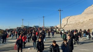 هجوم هواداران تراکتور به سمت گیت های ورودی ورزشگاه