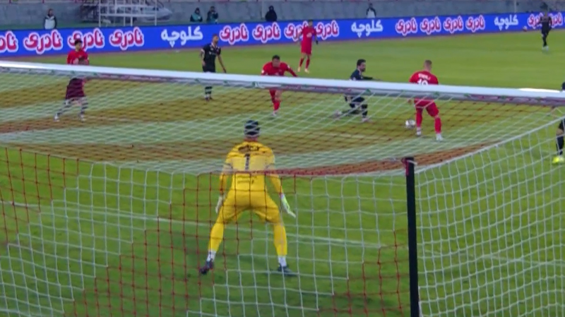 صحنه مشکوک هند در محوطه پرسپولیس