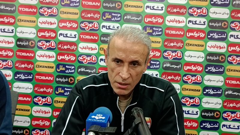 گل‌محمدی: از باشگاه چادرملو شکایت خواهیم کرد