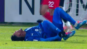 لحظه اعلام پنالتی به سود الدحیل مقابل تراکتور