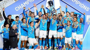 اهدای جام به پارتنوپی؛ ناپولی بر بام ایتالیا