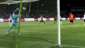 دبل سیو تماشایی میرزازاد مقابل سپاهان