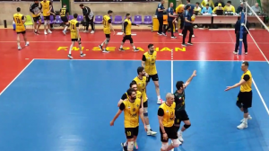 ماراتون سپاهان و استقلال در والیبال 