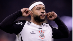 در سایه فوتبال چه میگذرد؟