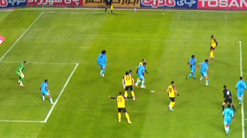 گل اول سپاهان به چادرملو (کریولی)