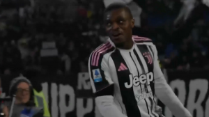 گل اول یوونتوس به پیزا (گل به خودی)