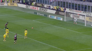 گل دوم میلان به هلاس ورونا توسط انکونکو