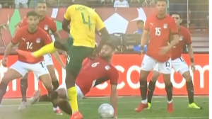 صحنه جنجالی از مسابقه مصر و آفریقای جنوبی!