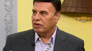 اسم نمیبرم اما تاجرنیا حواسش اطرافیانش باشد!