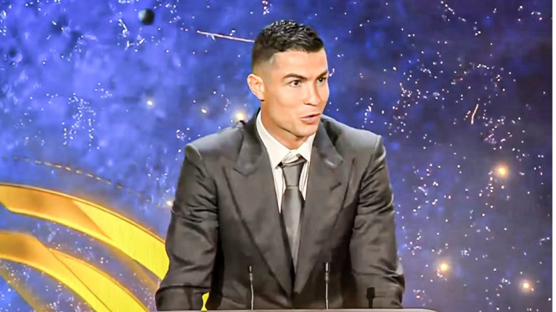 رونالدو بهترین بازیکن خاورمیانه: هزار گل را می‌خواهم