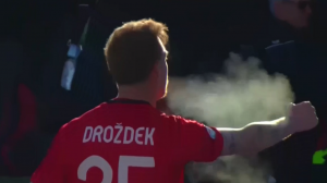 گل تراکتور به ملوان که توسط وار مردود شد