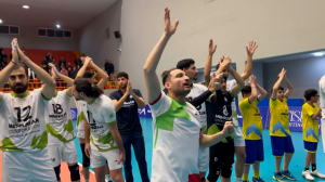 جشن پیروزی خانگی مهرگان روی سکوها