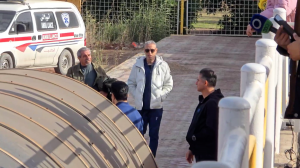 حضور یحیی گل‌محمدی در رختکن تیم زنان 