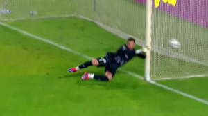 مهار زیبای آدان روی شوت یوسفی 