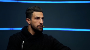 منوچهری: اگر بگذارند استقلال پتانسیل قهرمانی دارد! 