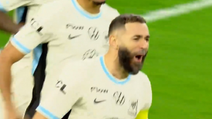 گل اول الاتحاد به الخلود توسط کریم بنزما