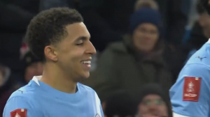 گل پنجم منچسترسیتی به اکسترسیتی (ریکو لویس)