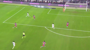 سیو خوان گارسیا مقابل ضربه وینیسیوس