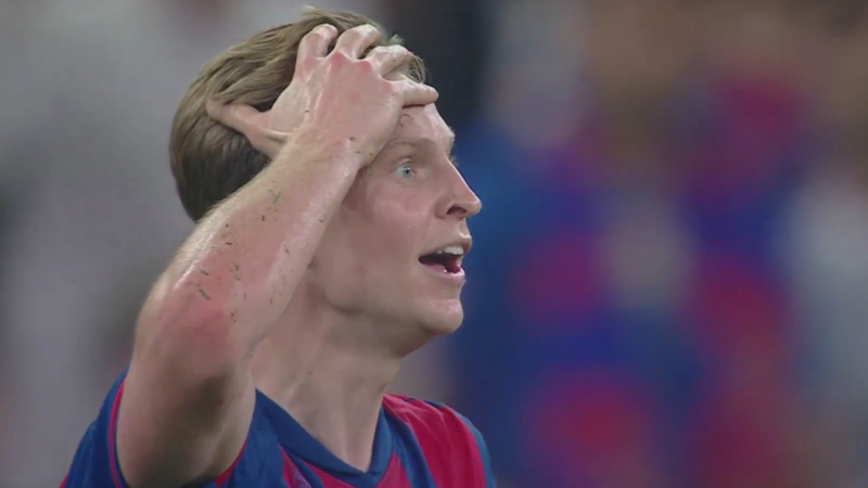 اخراج مستقیم دی‌یونگ به دلیل خطا روی امباپه