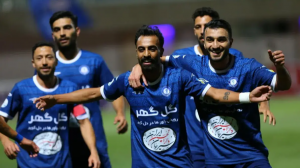 پرسپولیس برای جذب دو بازیکن گل‌گهر وارد مذاکره شد