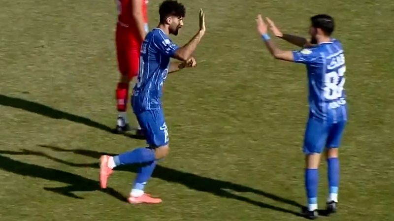 گل اول استقلال به فولادهرمزگان توسط فلاح