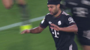 گل اول بایرن مونیخ به کلن توسط گنبری