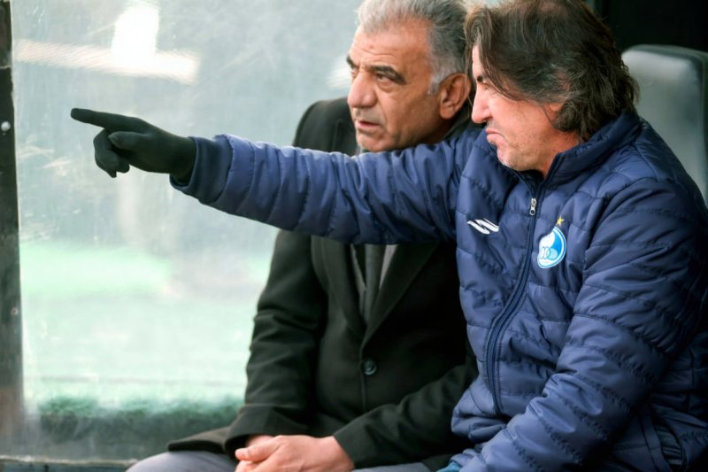 خارجی‌ها به استانبول رفتند، ساپینتو در تهران ماند