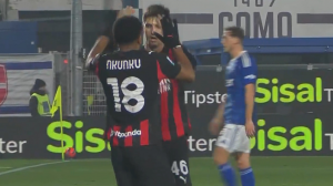 گل اول میلان به کومو توسط انکونکو