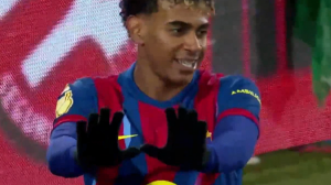 گل دوم بارسلونا به ریسینگ سانتاندر (یامال)