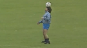  دیگو مارادونا و مهارت هایی شگفت انگیز !