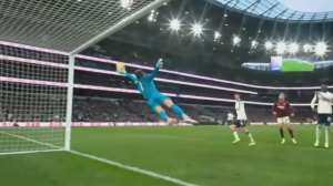 سوپر سیو بی نظیر ویکاریو مقابل وستهم با گزارش عربی!