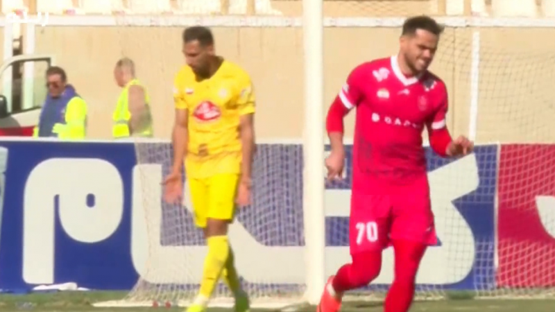 موقعیت سوزی اورونوف مقابل دروازه!