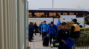 ورود شمس آذر و استقلال خوزستان به ورزشگاه