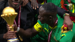 خوشحالی جالب بازیکن سنگال پس از قهرمانی!